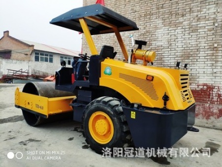 【廠家直供】道路工程機(jī)械8噸單鋼輪壓路機(jī)市政工程壓路機(jī)YZD8.0D